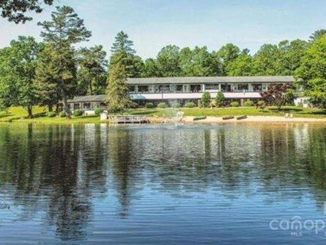 Condo for sale in Flat Rock, North Carolina