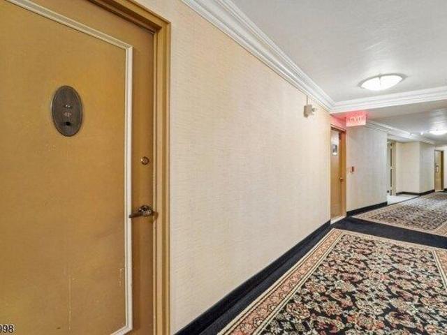 Condo for sale in Fort Lee, Bergen County