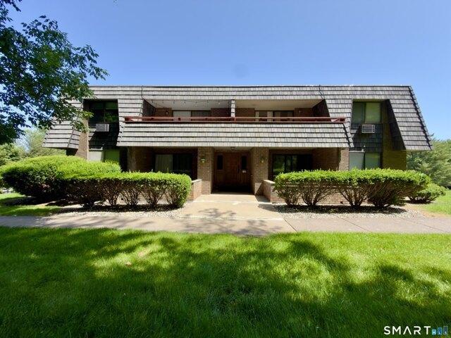 Condo for sale in Glastonbury, Connecticut