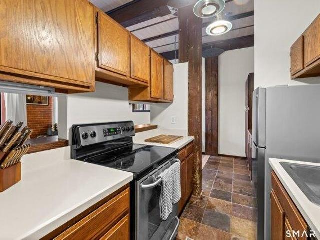 Condo for sale in Glastonbury, Connecticut