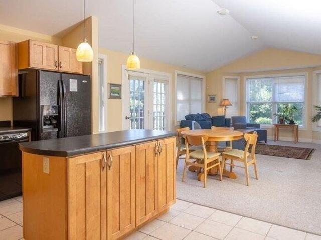 Condo for sale in Greenfield, Franklin County