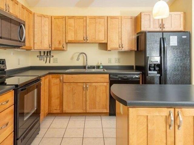 Condo for sale in Greenfield, Franklin County