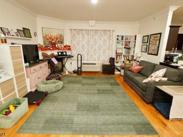 Condo for sale in Hudson, New Jersey