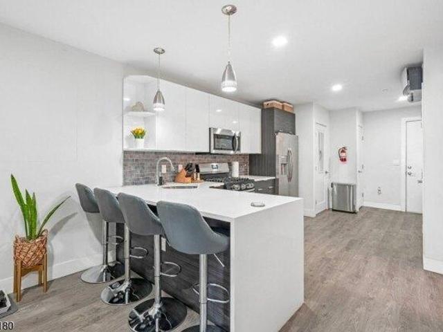 Condo for sale in Hudson, New Jersey