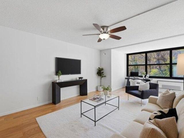 Condo for sale in Hudson, New Jersey