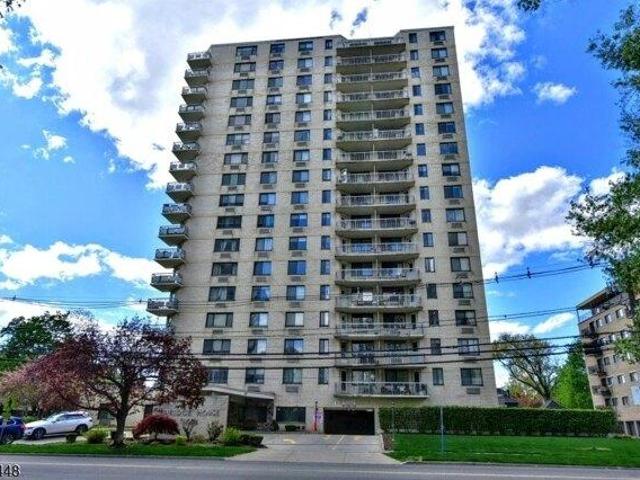 Condo for sale in Hackensack, New Jersey