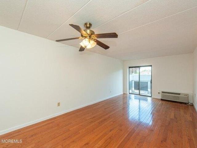 Condo for sale in Hackensack, New Jersey