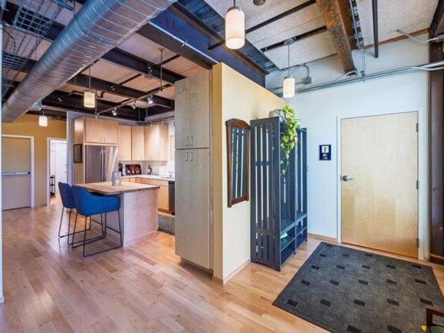 Condo for sale in Plantsville, Vermont
