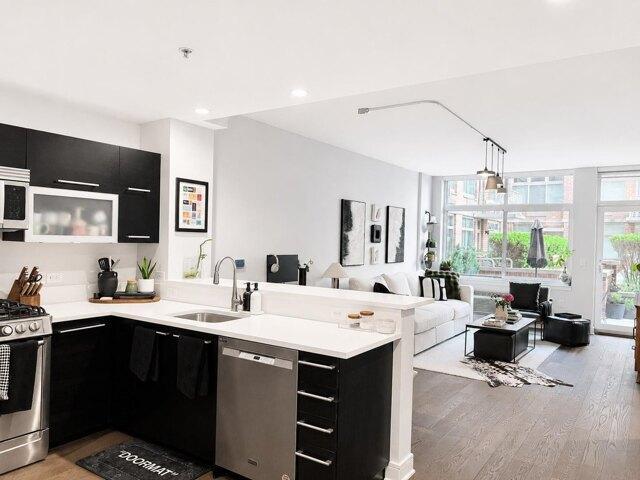 Condo for sale in Hudson, New Jersey