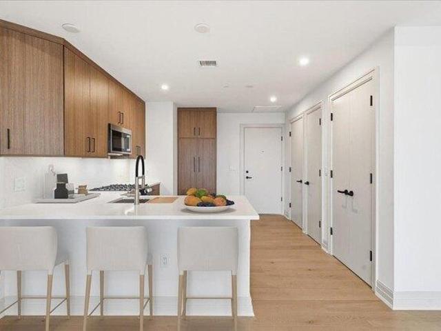 Condo for sale in Hudson, New Jersey