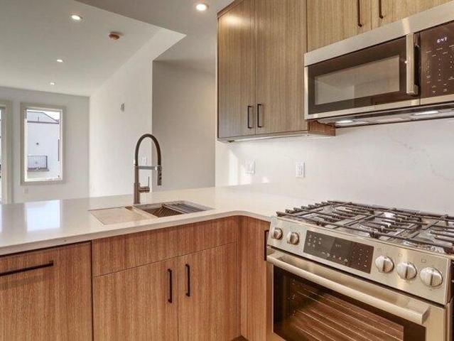 Condo for sale in Hudson, New Jersey