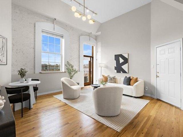 Condo for sale in Hudson, New Jersey