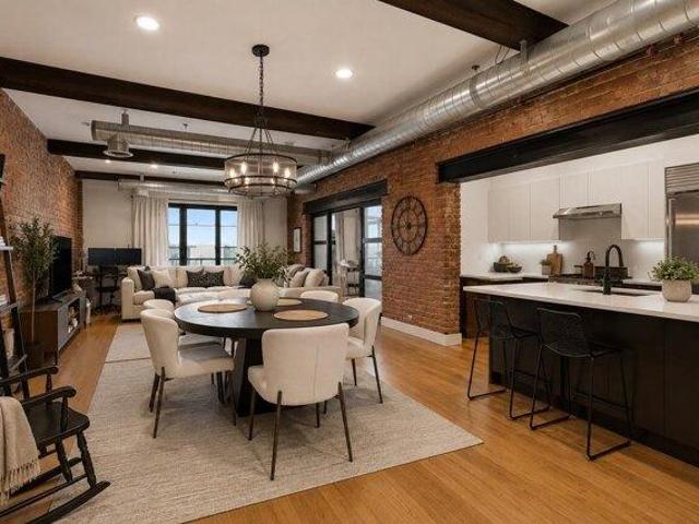 Condo for sale in Hudson, New Jersey
