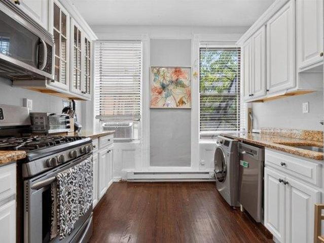 Condo for sale in Hudson, New Jersey