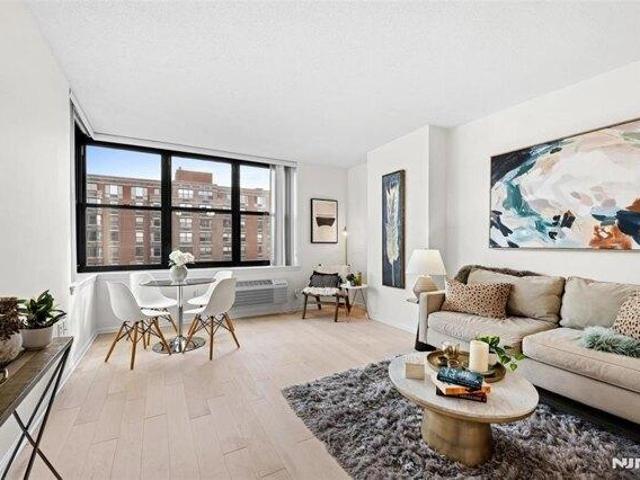 Condo for sale in Hudson, New Jersey