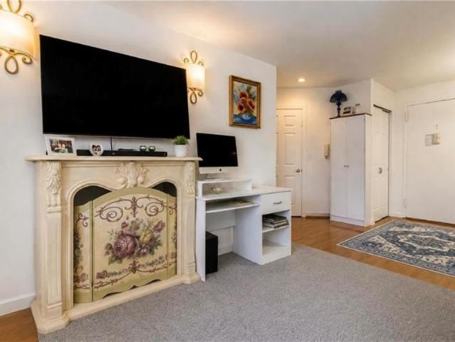 Condo for sale in Queens, Arverne