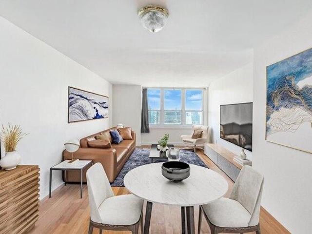 Condo for sale in Hudson, New Jersey