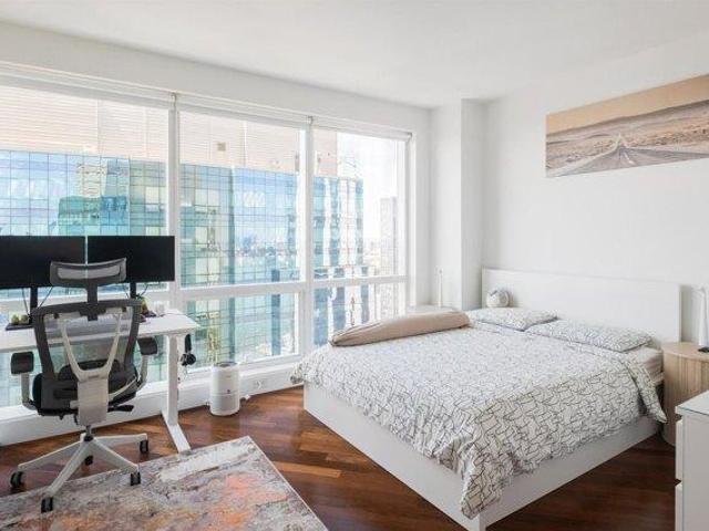 Condo for sale in Hudson, New Jersey