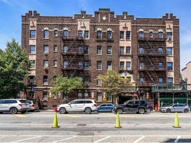 Condo for sale in Hudson, New Jersey