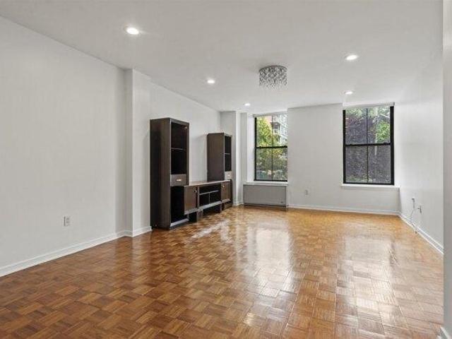 Condo for sale in Hudson, New Jersey