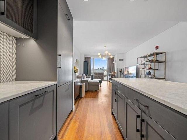 Condo for sale in Hudson, New Jersey