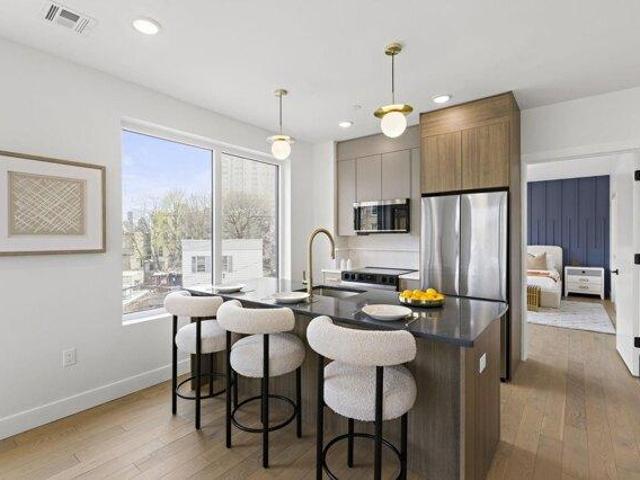 Condo for sale in Hudson, New Jersey