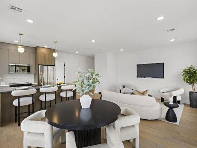 Condo for sale in Hudson, New Jersey