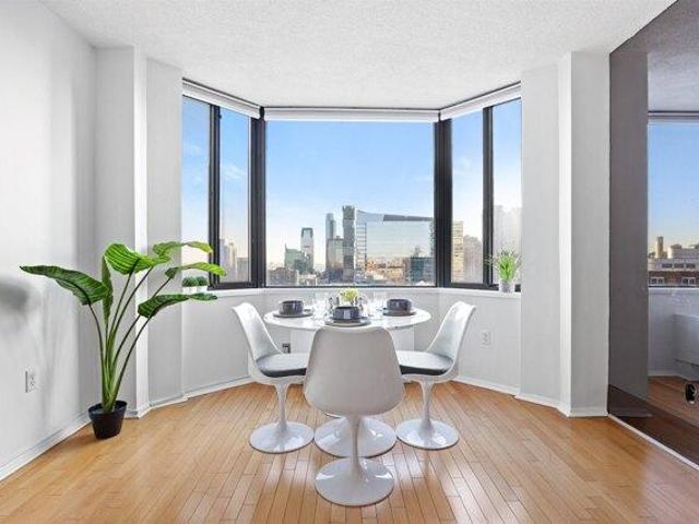 Condo for sale in Hudson, New Jersey