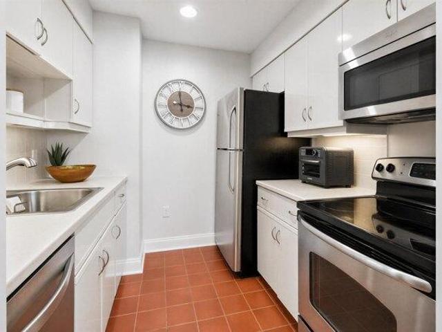Condo for sale in Hudson, New Jersey