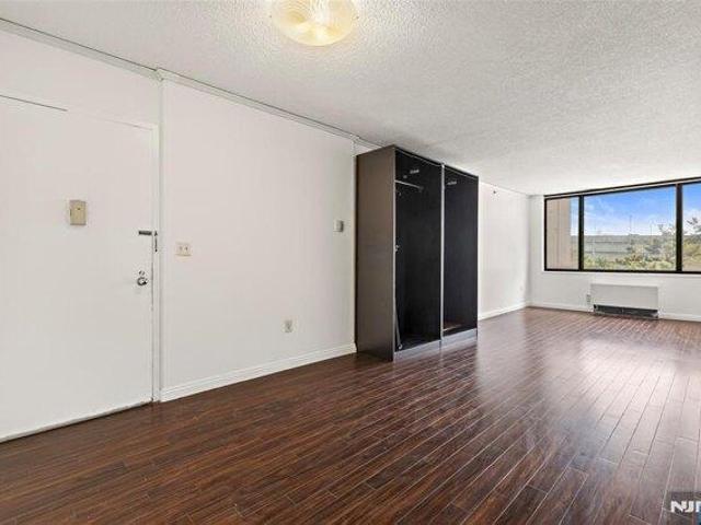 Condo for sale in Hudson, New Jersey