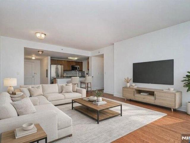 Condo for sale in Hudson, New Jersey