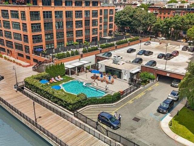 Condo for sale in Colgate Center, Jersey City