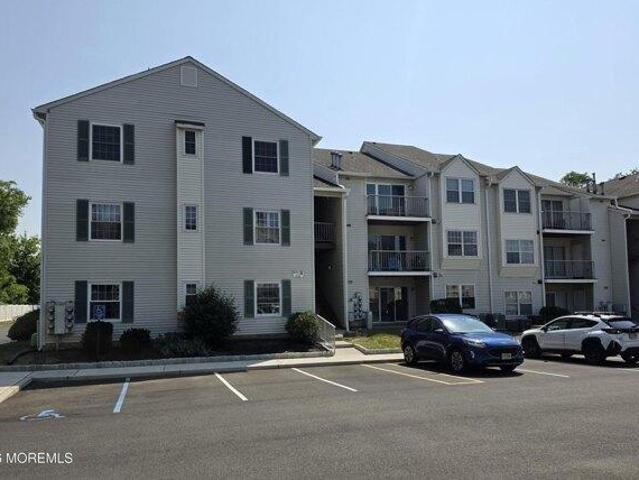 Condo for sale in Monmouth, New Jersey