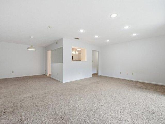 Condo for sale in Lexington, Massachusetts