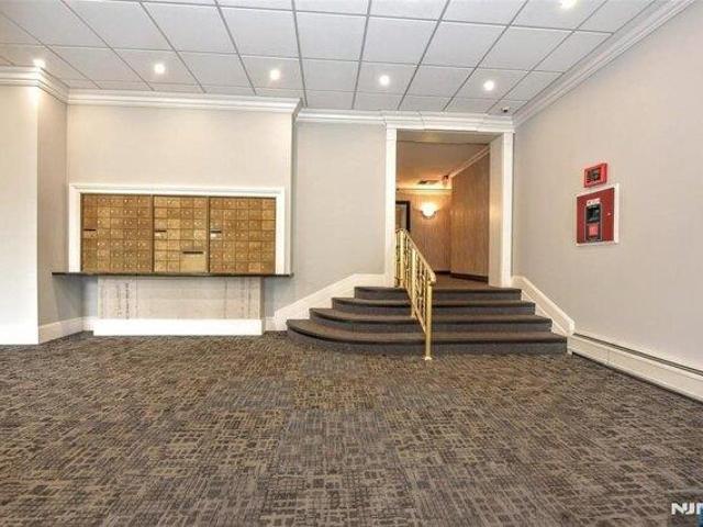 Condo for sale in Lodi, Bergen County