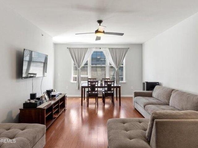 Condo for sale in Monmouth, New Jersey