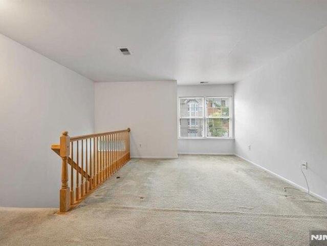 Condo for sale in Franklin Crossing, Mahwah