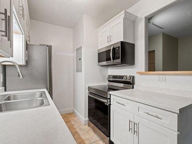 Condo for sale in Bristol, Massachusetts