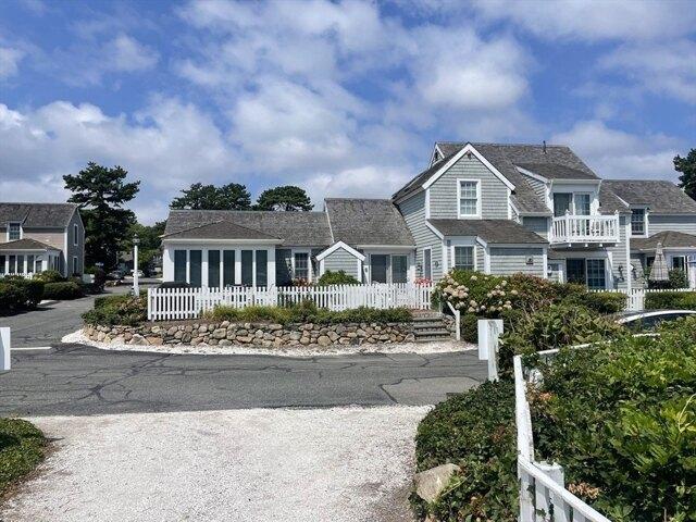 Condo for sale in Mashpee, Massachusetts