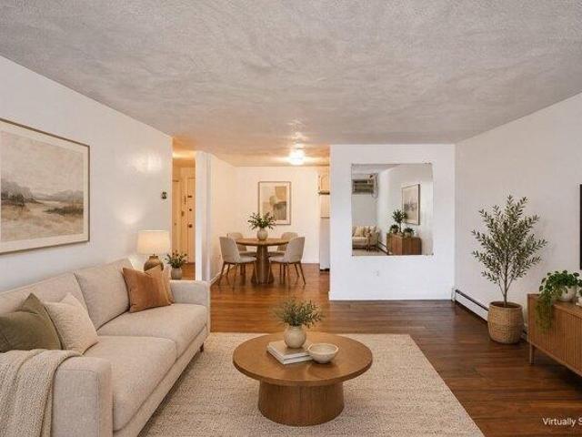 Condo for sale in Melrose Highlands, Melrose