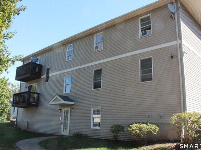 Condo for sale in Meriden, South Central Connecticut Planning Region