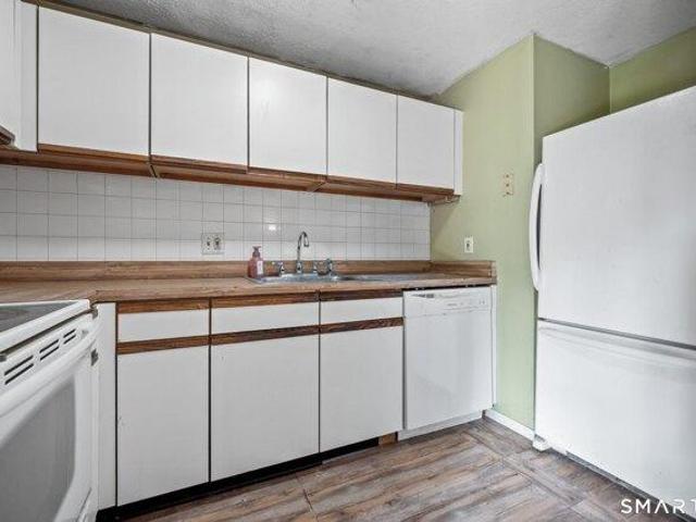 Condo for sale in Middletown, Connecticut