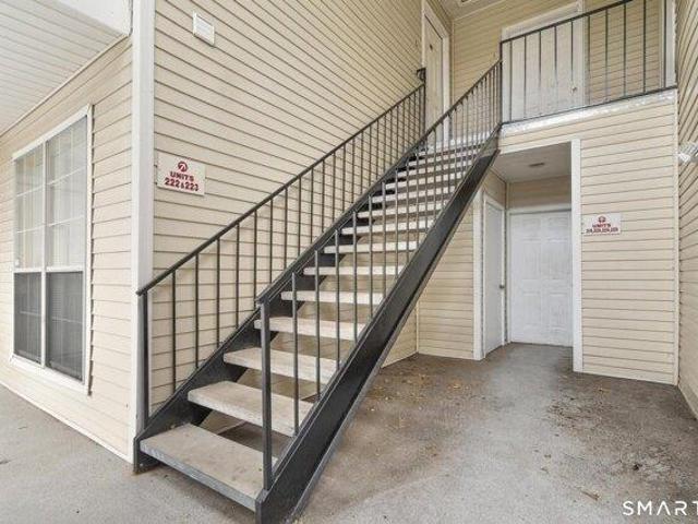 Condo for sale in Middletown, Connecticut