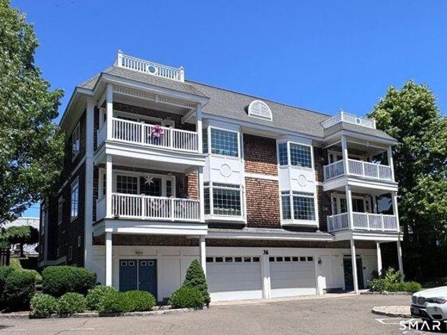 Condo for sale in Milford, Connecticut
