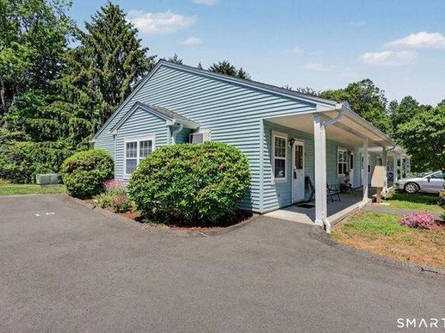 Condo for sale in Milford, Connecticut