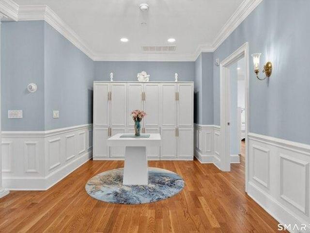 Condo for sale in Milford, Connecticut