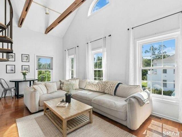 Condo for sale in Milford, Connecticut