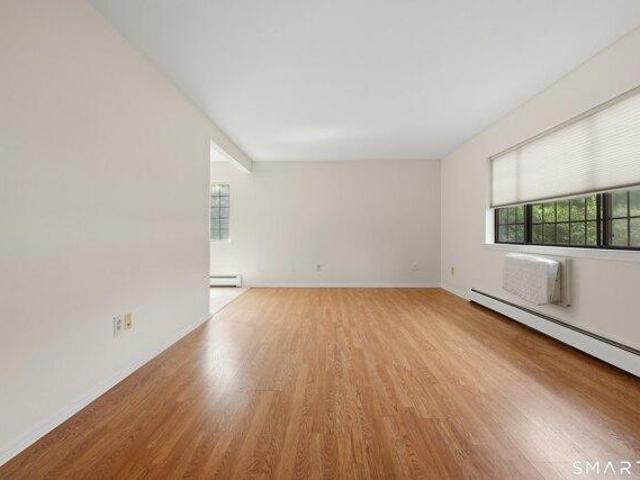 Condo for sale in Milford, Connecticut