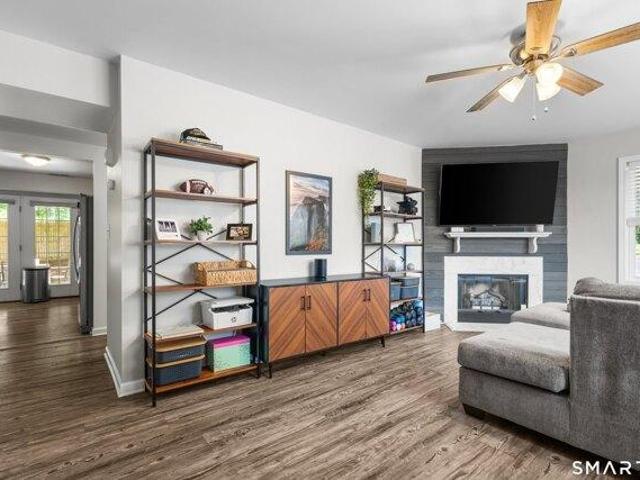 Condo for sale in Devon, Milford