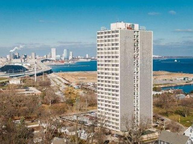 Condo for sale in Bay View, Milwaukee